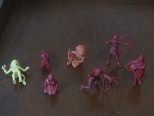 Vintage 1950s Marx Western Fort Apache Stockade 60 mm Camp Indians - Lot of 7