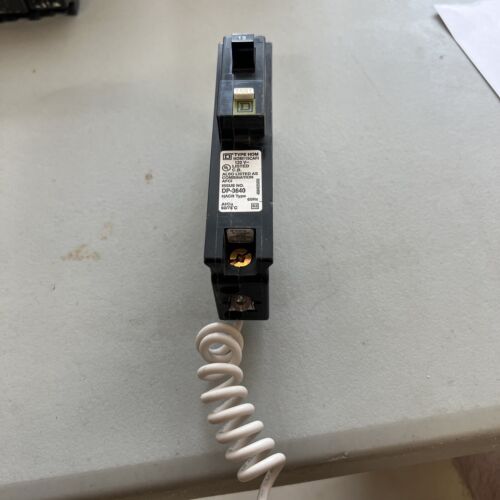 SQUARE D HOM115CAFI 15 Amp 1 Pole combination ground/ arc fault Circuit Breaker