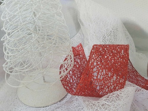 Putting on the GLITZY RITZY Red Mesh Christmas - Luxury Wire Edge Ribbon 63mm - Picture 5 of 6
