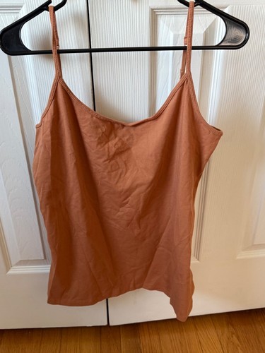 AMAZON essentials womens tank top used but good condtion
