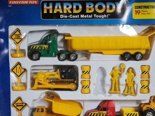 Tootsietoy Hard Body Construction 19 Piece Die-Cast Metal Play Set #1881 - Picture 3 of 6
