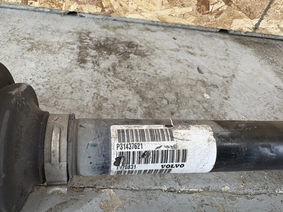 VOLVO XC90 2016-2022 AWD eje delantero derecho lado pasajero eje medio eje OEM Foto 4 de 4