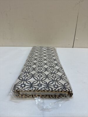 Camelot Fabrics Heirloom - Trellis - 100% Unbleached Cotton - 44/45 8YDS 