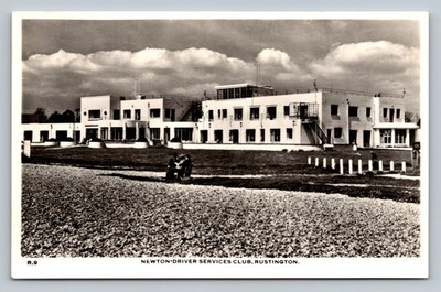 POSTKARTE - SUSSEX - RUSTINGTON - NEWTON DRIVER SERVICES CLUB - ECHTFOTO - 1955