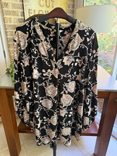 est. 1946 Women's 22W Plus Black/Beige Paisley V-Neck Long Sleeve Tunic