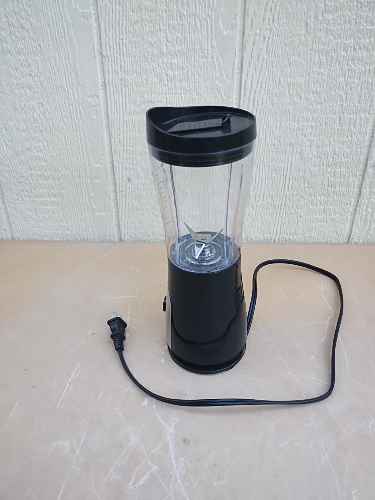Toastmaster Mini 15 Oz Personal Blender  Black