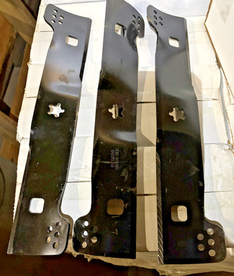 Genuine Husqvarna 48'' ClearCut High-Lift Blade Set 596772701 588811202 591203902
