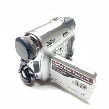 JVC GR-D370U Digital Video Camcorder 32x Optical Zoom 800X -No Battery For Parts