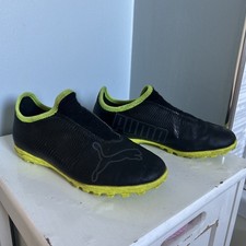 Puma finess kids Slip On Football astroturf Trainers Uk Size 1