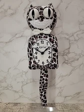 Retired Exotic Pets Furry Leopord Kit Cat Klock Clock