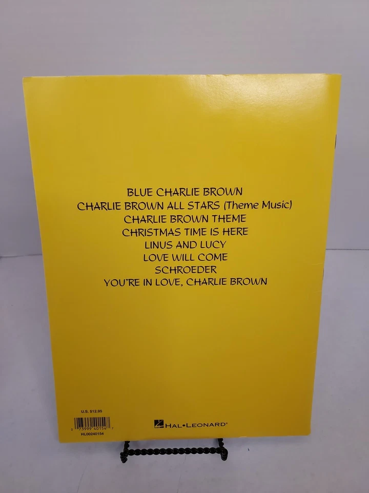3 музыкальные книги. Соло для фортепиано Easy. Charlie Brown. Michael Buble. Индейцы - Изображение 3 из 4