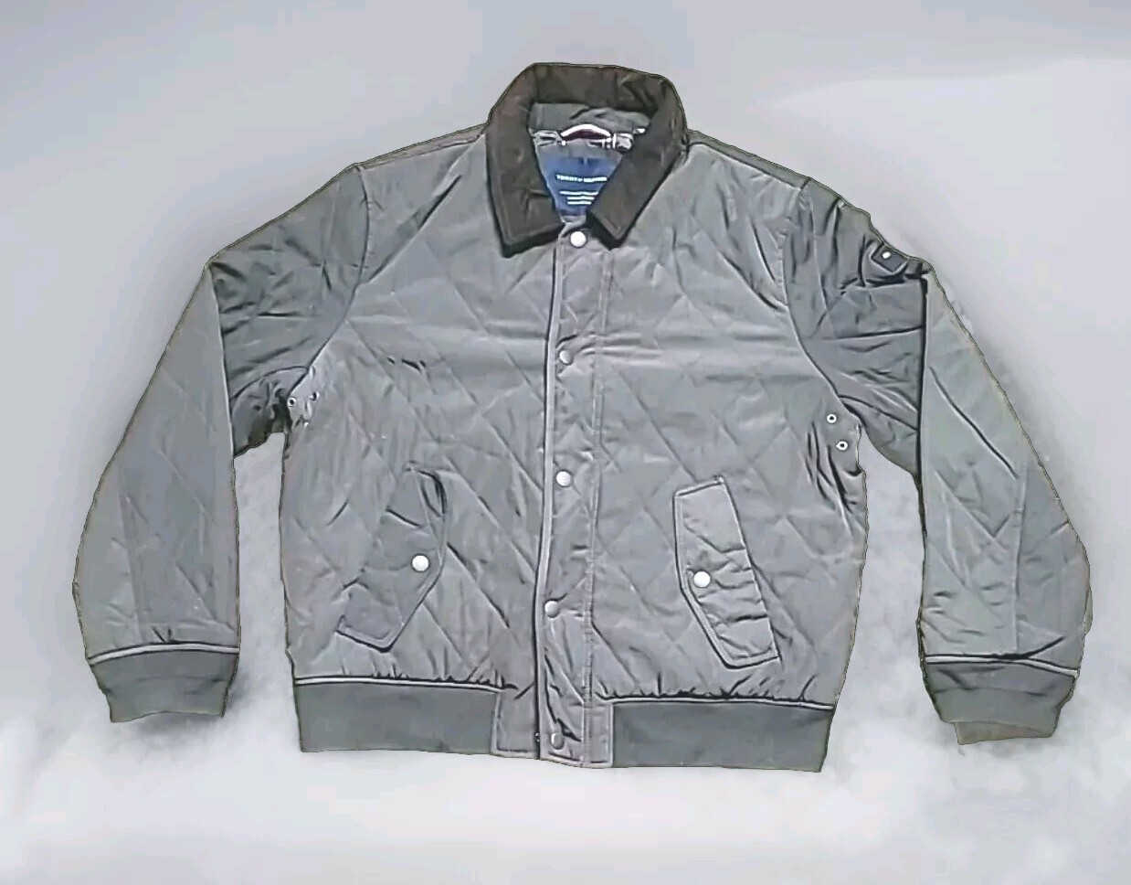 Men's Green Insulated Wind-Resistant Winter Jacket TH XL for Cold Weather  