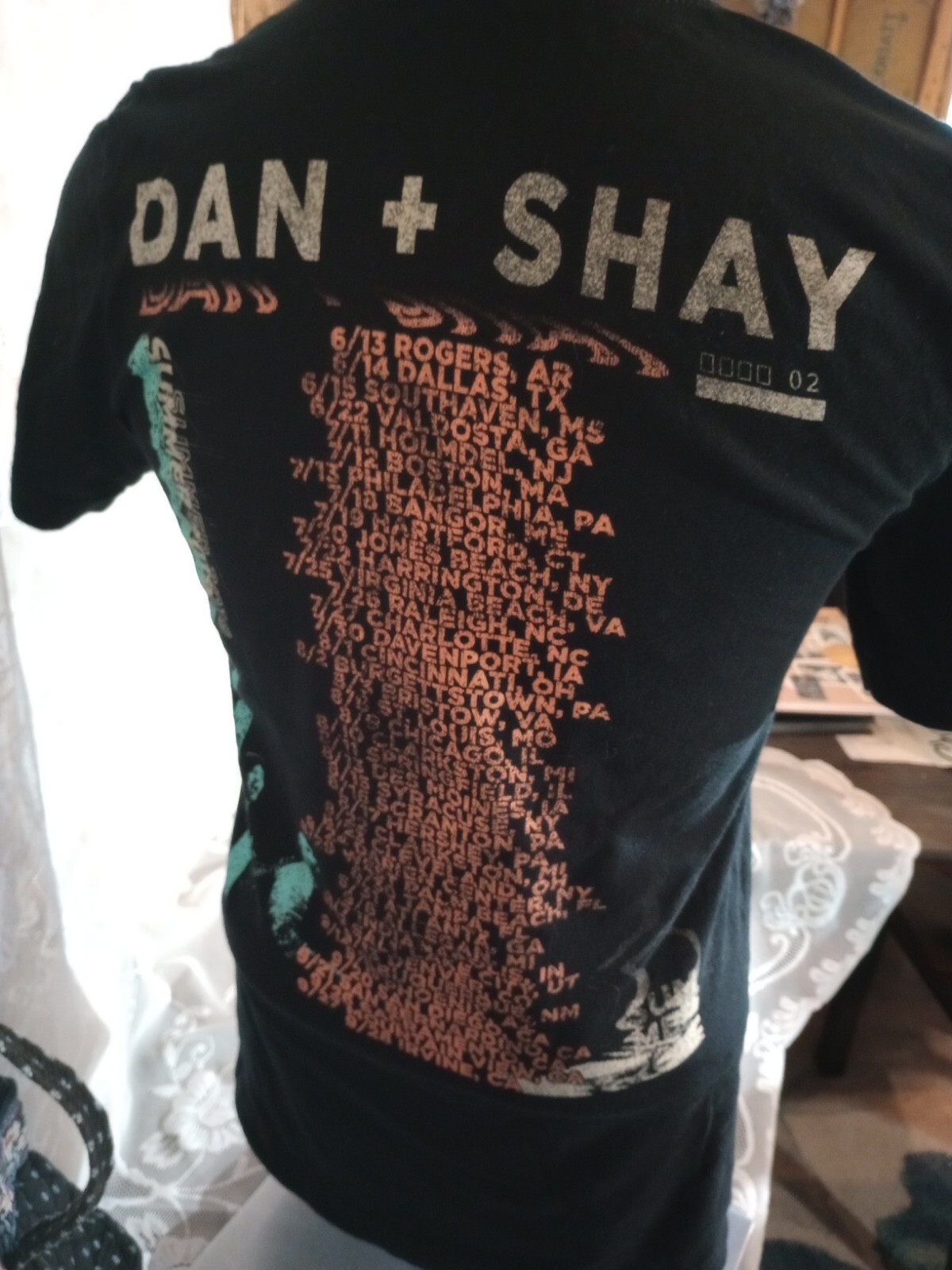 Dan & Shay Summer 2019 Concert T Shirt, EUC Size S - image 7