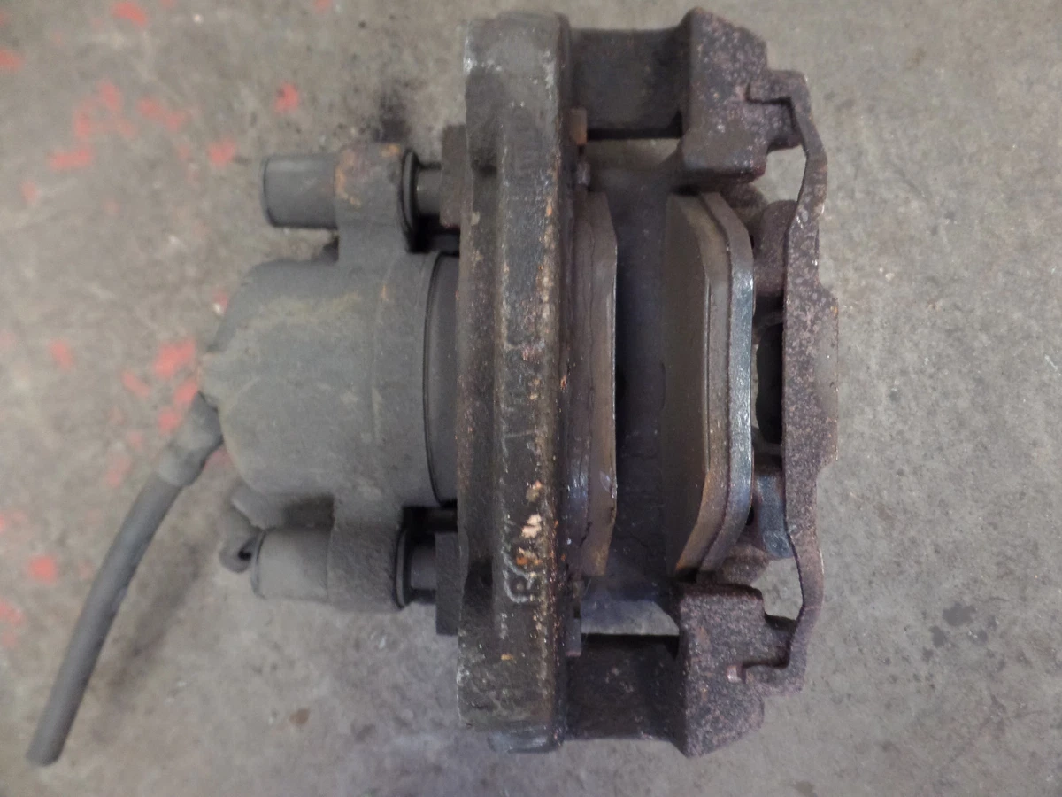 GENUINE BMW E84 E90 X1 3 Series Front Right Brake caliper 6778146  