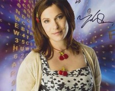 JULIET COWAN - The Sarah Jane Adventures GENUINE SIGNED AUTOGRAPH