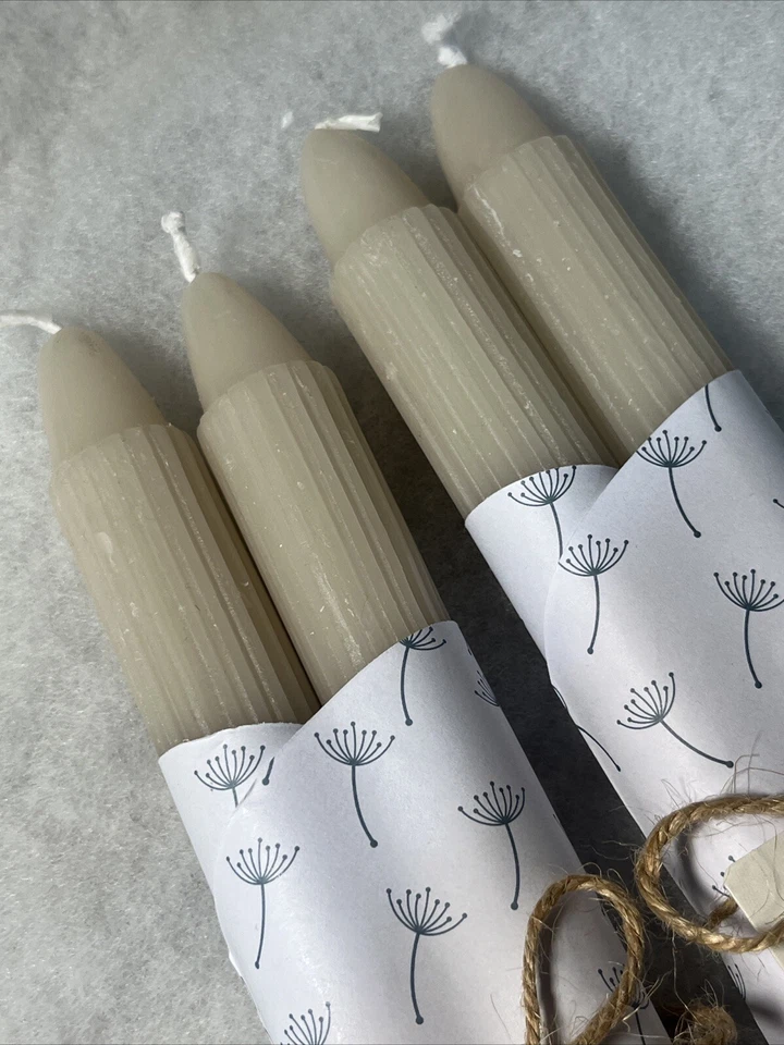 Nuevo 10" Chateau Gris Sin Perfume Acanalado Cónico Llama Velas 2 Paquetes de 2 Foto 2 de 4