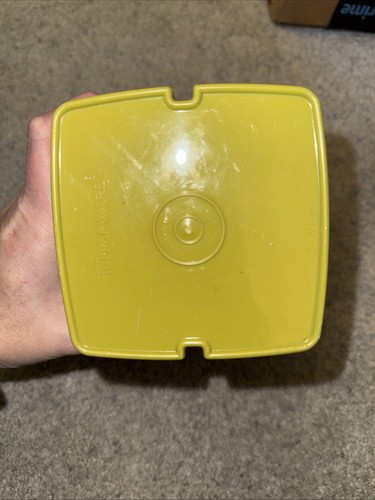 Tupperware Pick-A-Deli 3 piece set pickle keeper avocado green color 1330 - Picture 3 of 5