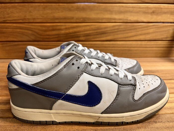 Vintage 2003 Nike Dunk Low White Sport Royal 304714-144 Vintage 2003 Nike Dunk Low White Sport Royal 304714-144