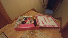 HUGE Mattel Barbie 1974 Sleep n  Keep Case w/five Barbies Clothing Accessories 