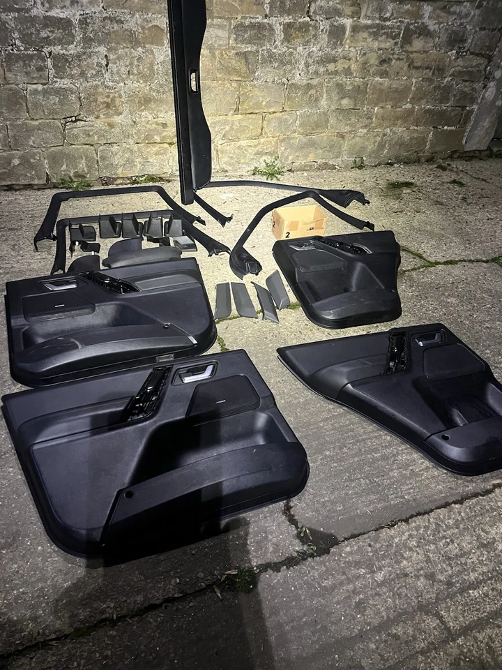 Land Rover Freelander 2 Black Leather Interior, Heated Electric Memory Seats - Image 4 of 4