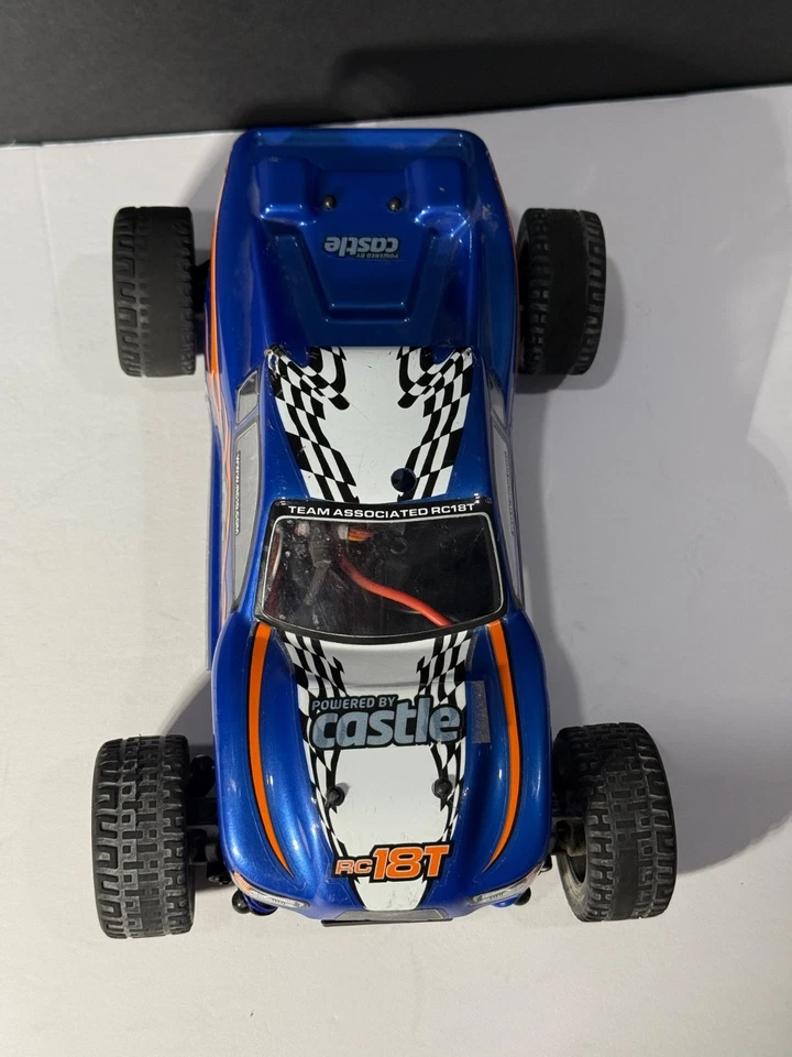 Team Associated RC18T 4wd Truck Castle ESC and Brushless Motor almost RTR - Image 2 of 4