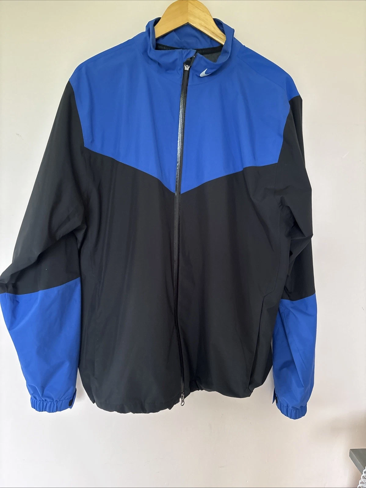 Nike Golf Jacket Mens L Black Blue Storm-FIT Windbreaker Full Zip Waterproof