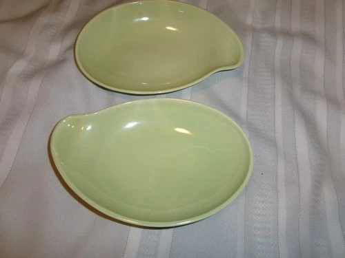 2 Vintage Eva Zeisel "Town & Country" Red Wing Kidney/Comma Serving/Relish Dish.