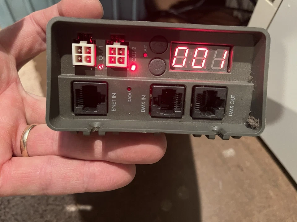 Philips sPDS-60ca 24V Power/Data Dmx/ethernet Power Supply w/cable - Image 2 of 4