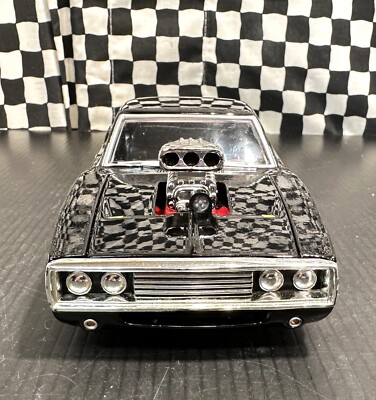 ミニカー FAST& FURIOUS 1970 DODGE CHARGER 1/18 s-l400.jpg