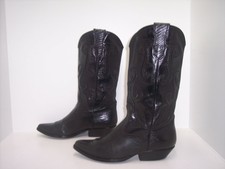 fynndelle lace up booties