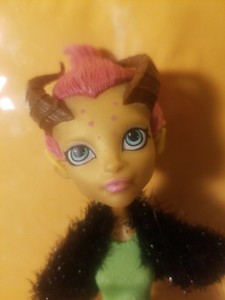 monster high gilda goldstag