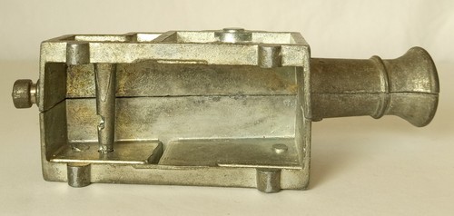 VTG JR Callen Aluminum Cannon Jolly Roger Metal Toy Ships Pirates - Picture 7 of 9