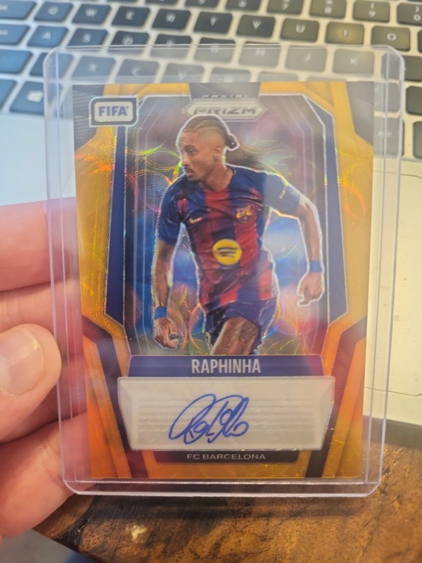 2025-26 Panini Prizm Fifa Raphinha Gold Choice Autograph #'d/10 -Barcelona-