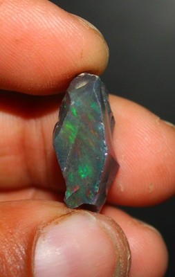 9,50 Ct Äthiopischer Schwarzopal Rau Rohkristall Natürlicher Schwarzopal Schm...