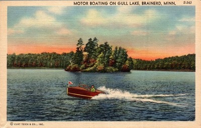 POSTCARD MOTOR BOATING ON GULL LAKE BRAINERD MINNESOTA