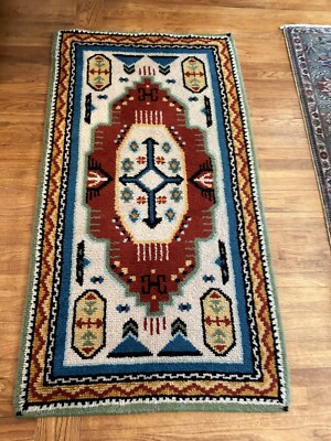 Vintage Morrocan Handmaid Rug Shag Mod 35X68