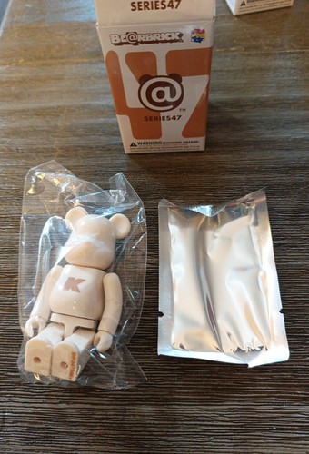 Bearbrick Série 4 Be@rbrick ARTISTE KAWS 100