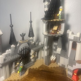 LEGO Monster Fighters #9468 Vampyre Castle 99% Complete w/ Minifigs, READ DESC.