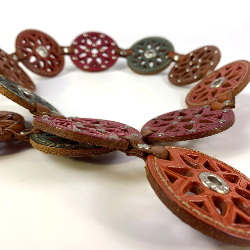 复古 Fossil 皮革奖章髋部腰带女式 S/M 码多色 Turquise 红色 Brn — 第 3/4 张图片