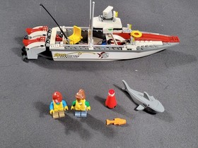 Lego City 60147 Fishing Boat 99% Complete 