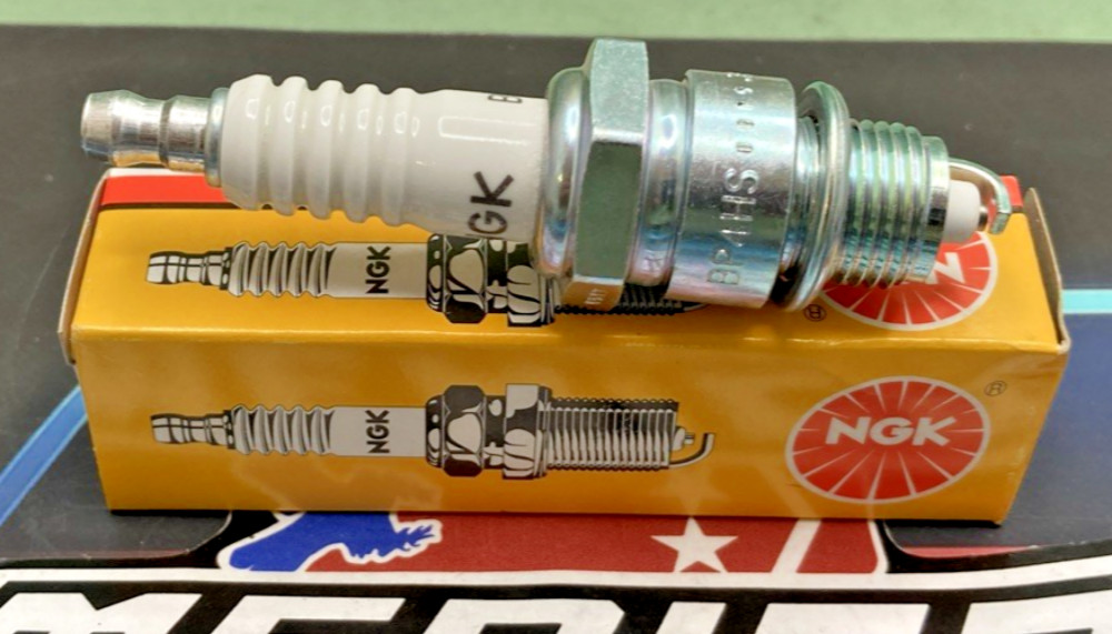 2-Pack New Genuine NGK 3611 BP4HS OE Series Standard Nickel Spark Plug