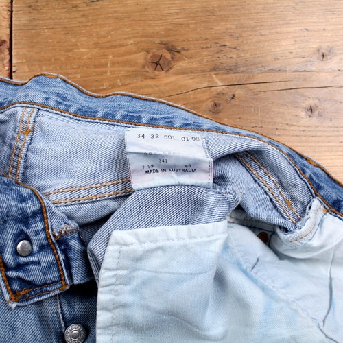 Vintage Levi's Denim Shorts 34 Levis 501 Raw Hem Jorts Stonewash Bermuda Blue - Picture 5 of 5
