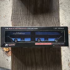 Iconic Replicas New Flyer Xcelsior XN60 Santa Monica Big Blue Bus 1:87