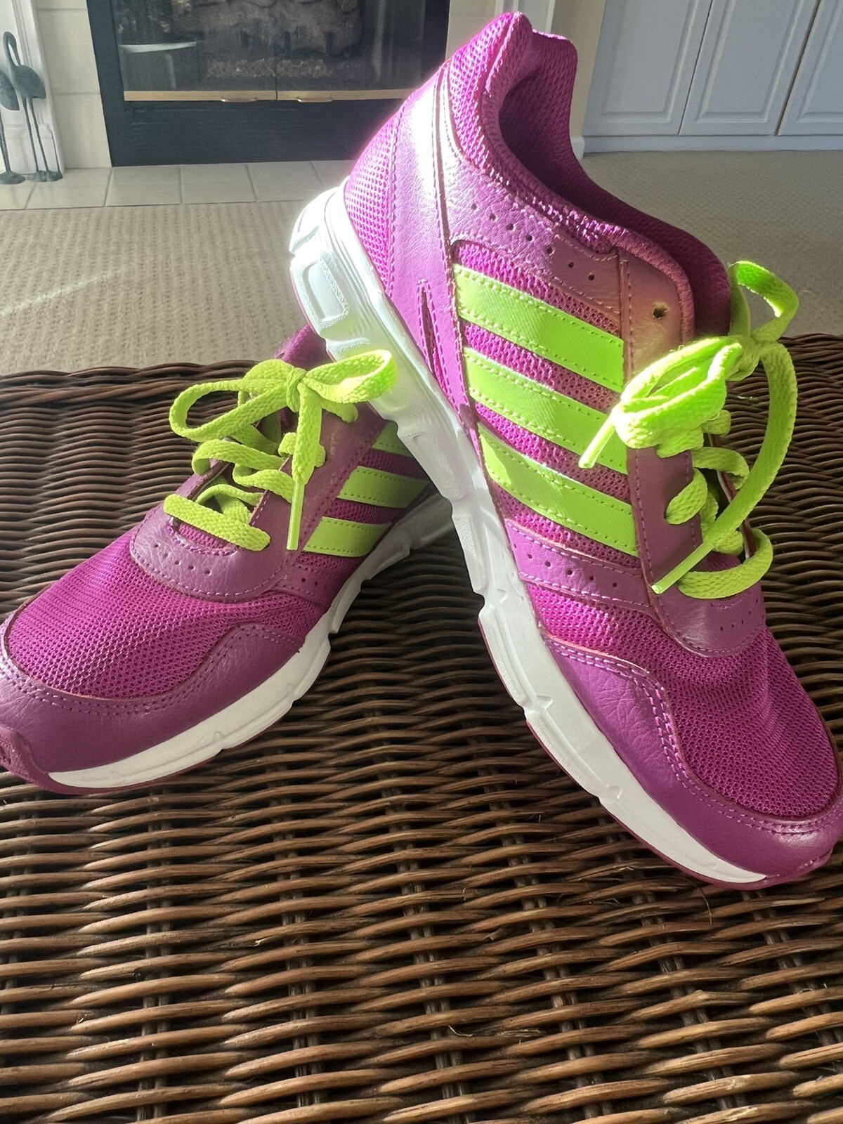 Adidas Running Shoes Youth Girls Performance Hyperfast Ortholite Barely Worn 4 Adidas Running Shoes Youth Girls Performance Hyperfast Ortholite Barely Worn 4