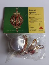 LeeWards IMPERIAL SPLENDOR Sequin Bead Vintage Christmas Ornament Kit Red Green