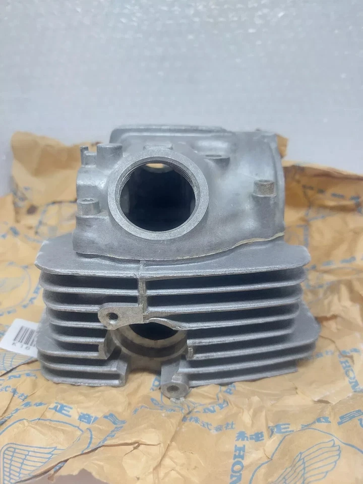 GENUINO HONDA XL125 TL125 SL125 CB125S CONJUNTO DE CULATA NOS JAPÓN Foto 3 de 4