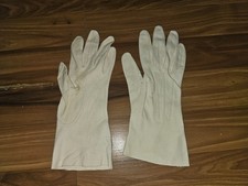 Vintage Mid Century White Doeskin Leather Gloves Ladies Size 6/7 Washable
