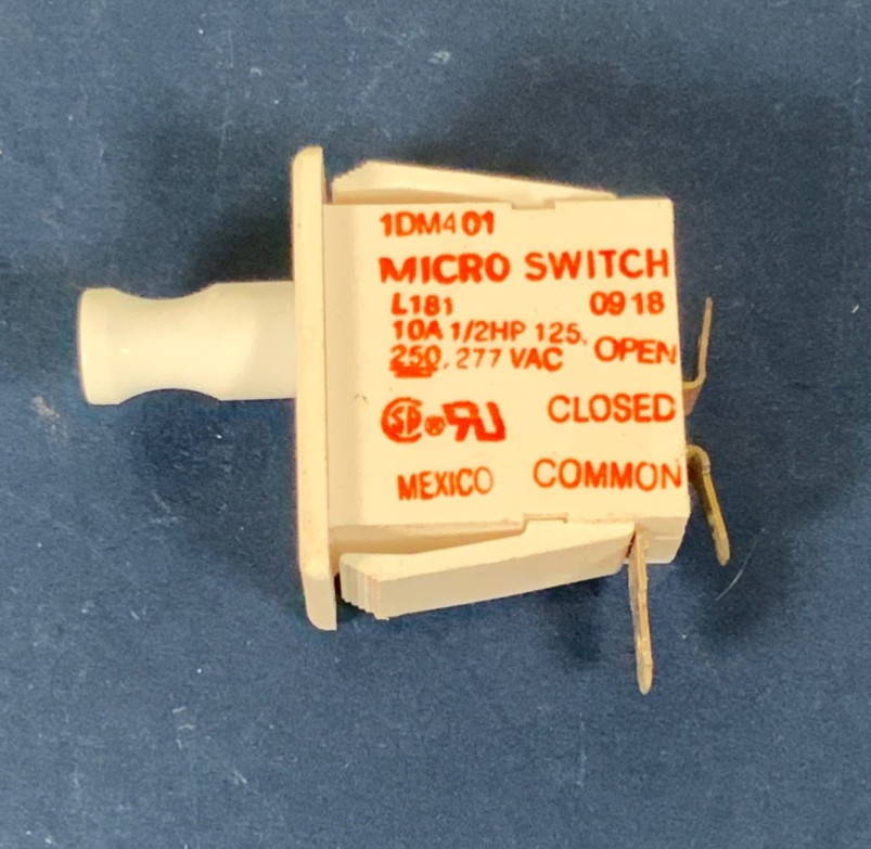 Lot of 5 Honeywell MicroSwitch 1DM401 Push / Pull Switch Plunger 10A 250VAC