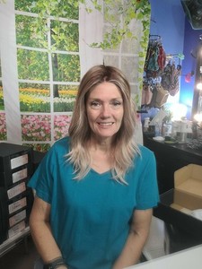 Taylor Snowflake Permatease Wig