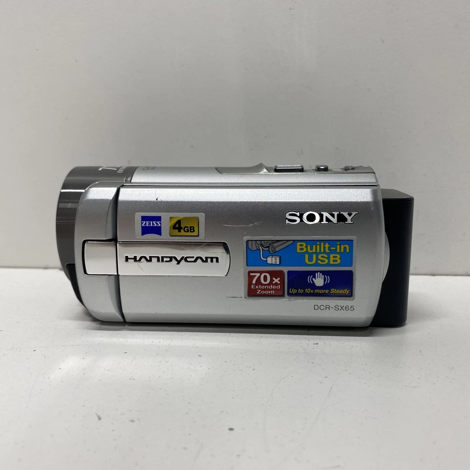 Sony Handycam DCR-SX65 Camcorder - Image 2 of 4